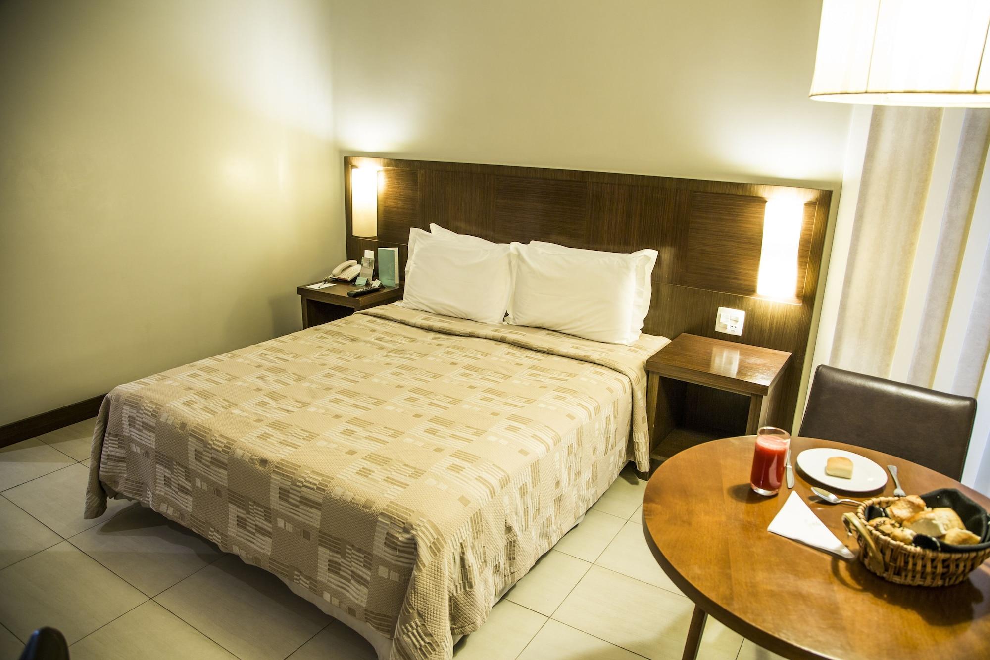 Parque Balneario Hotel Santos By Castelo Itaipava 外观 照片 A room at the hotel