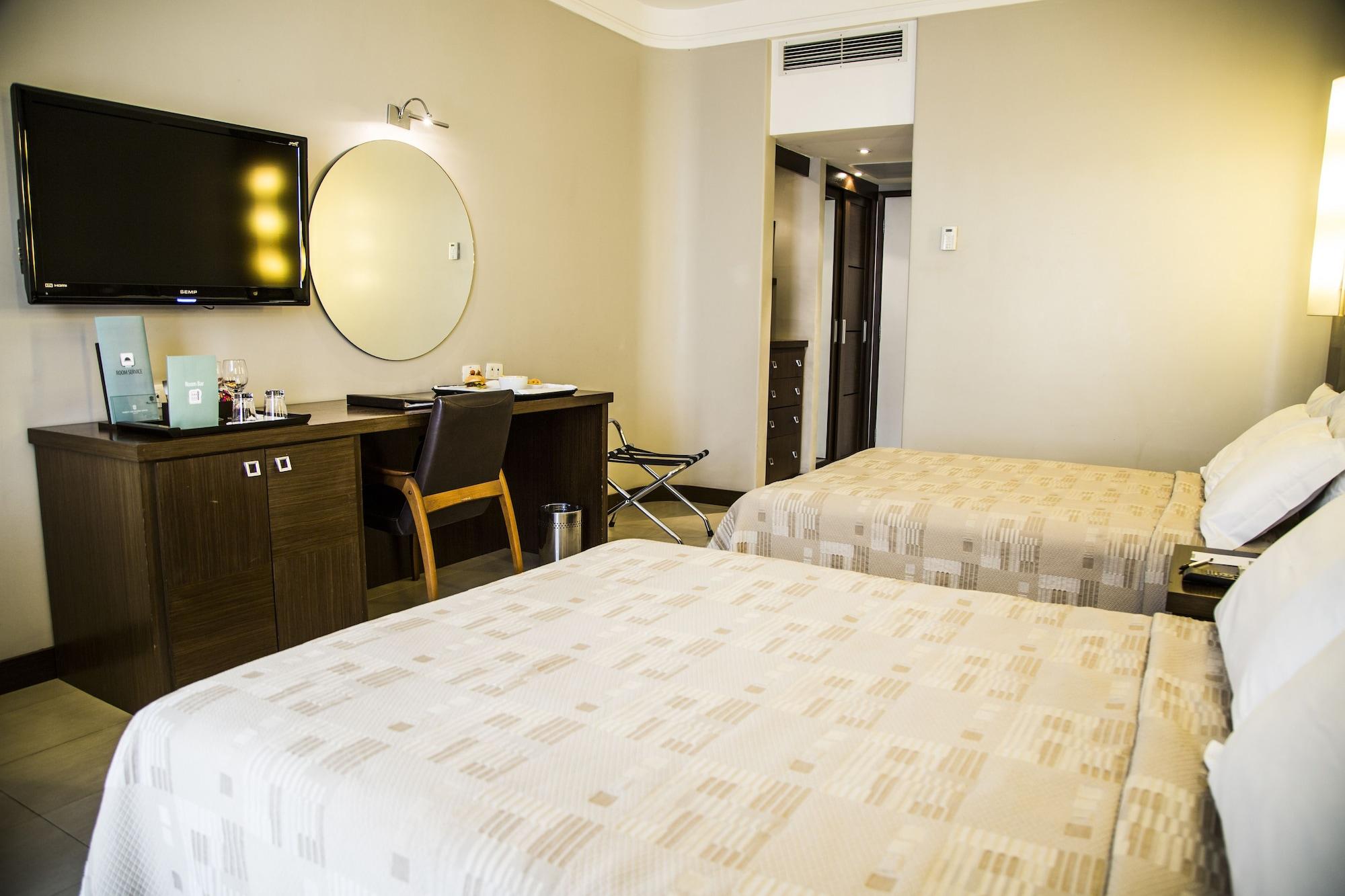 Parque Balneario Hotel Santos By Castelo Itaipava 外观 照片 A room at the hotel