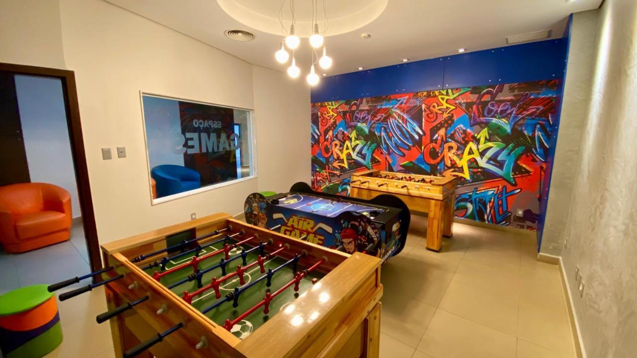 Parque Balneario Hotel Santos By Castelo Itaipava 外观 照片 The games room at the BBC Radio Manchester studios